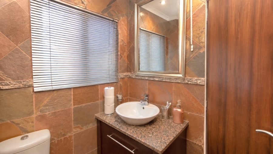 3 Bedroom Property for Sale in Melodie North West